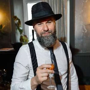 Александр Мешков